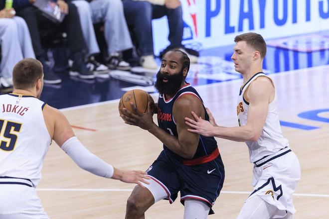  法国队带队取胜！，哈登重要时刻战术调整再创辉煌时刻