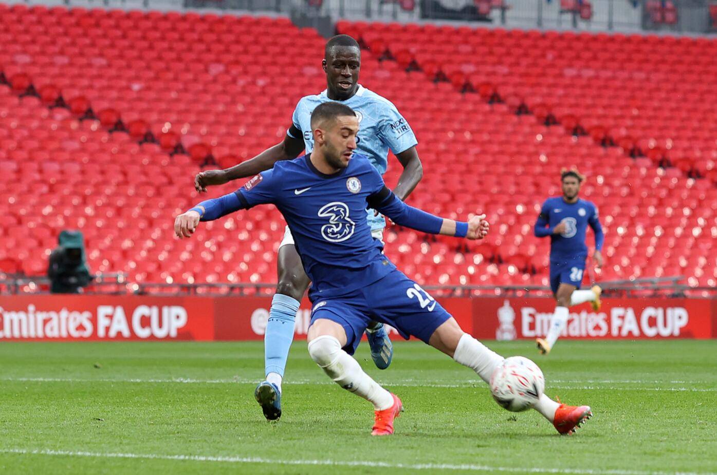 开云体育- 北京首钢训练开放日，清晨单刀错失引欢呼，足总杯在即，控场能力受关注