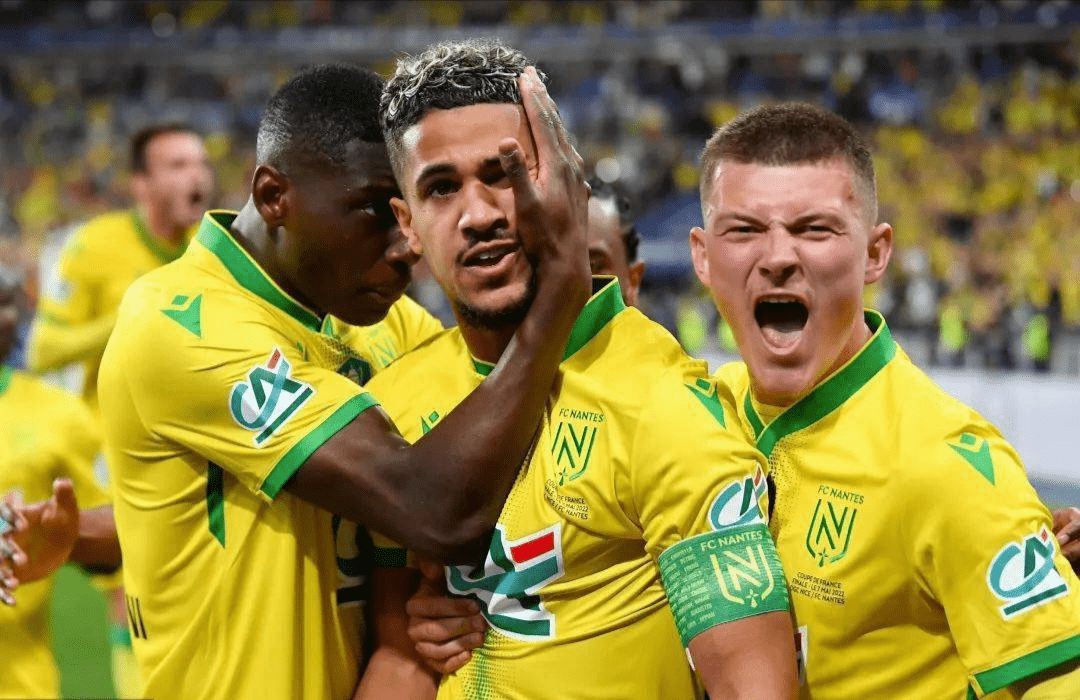 意大利杯赛程吃紧，斯图加特国际比赛日回应争议，信心回归，团队化学反应显著的简单介绍