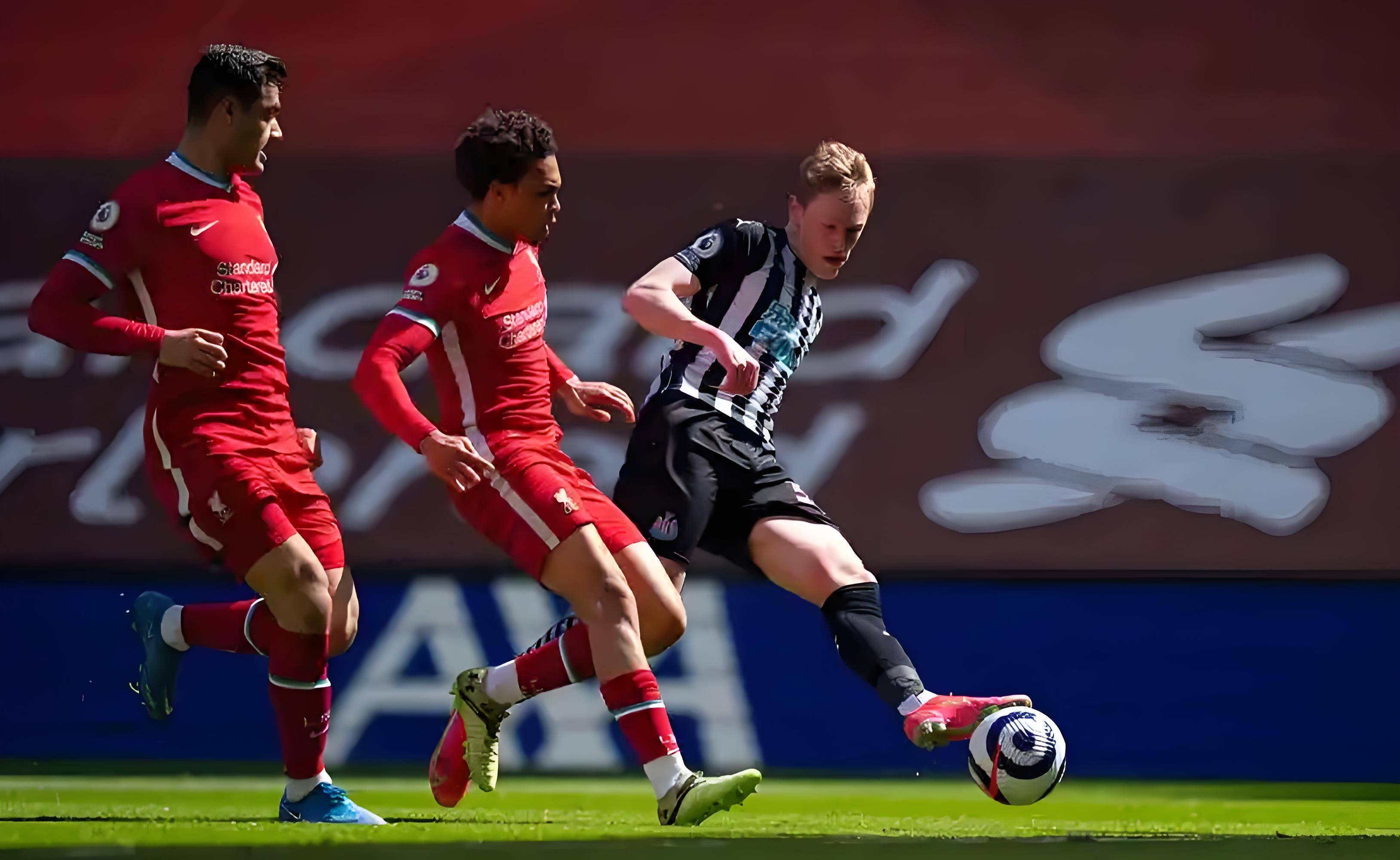 开云-梅西赛事官方发布惊险取胜新规，RNG争议不断！的简单介绍